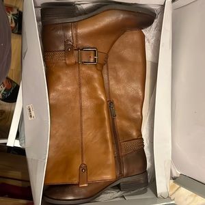Jessica Simpson boots